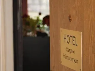 Hotel Schwarzer Baer 3*