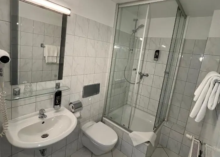 Schwarzer Baer 3* Hannover