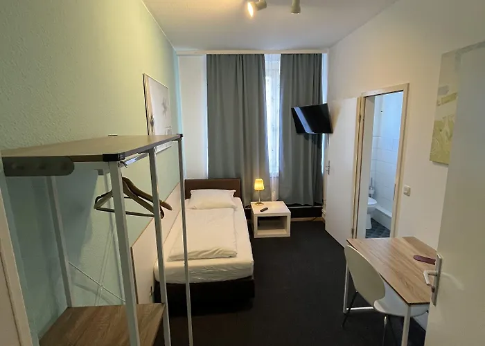 Schwarzer Baer 3* Hannover