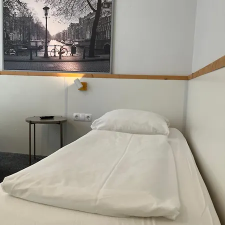 Schwarzer Baer 3* Hannover