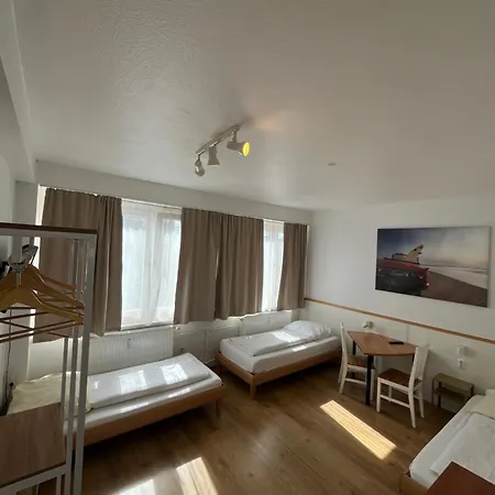 Otel Schwarzer Baer Hannover