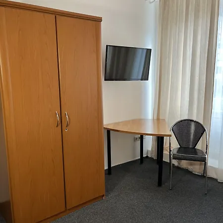 Hotel Schwarzer Baer 3*
