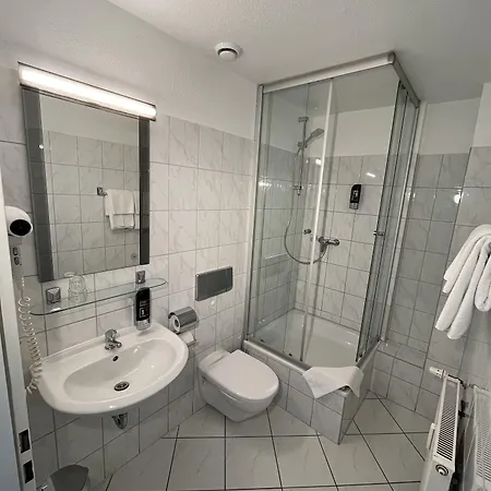 Schwarzer Baer 3* Hanovre