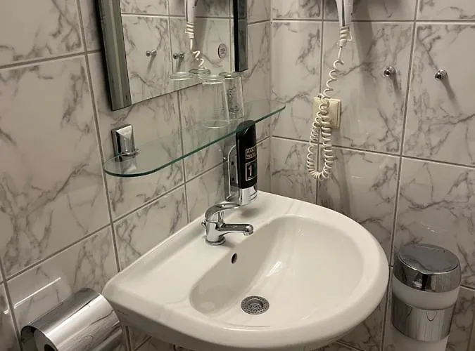 Schwarzer Baer 3* Ανόβερο