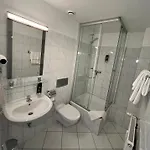 Schwarzer Baer 3* Hanóver