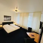 Hotel Schwarzer Baer 3*