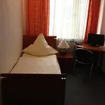 Schwarzer Baer 3* Hanóver