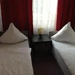 Schwarzer Baer 3* Hanower